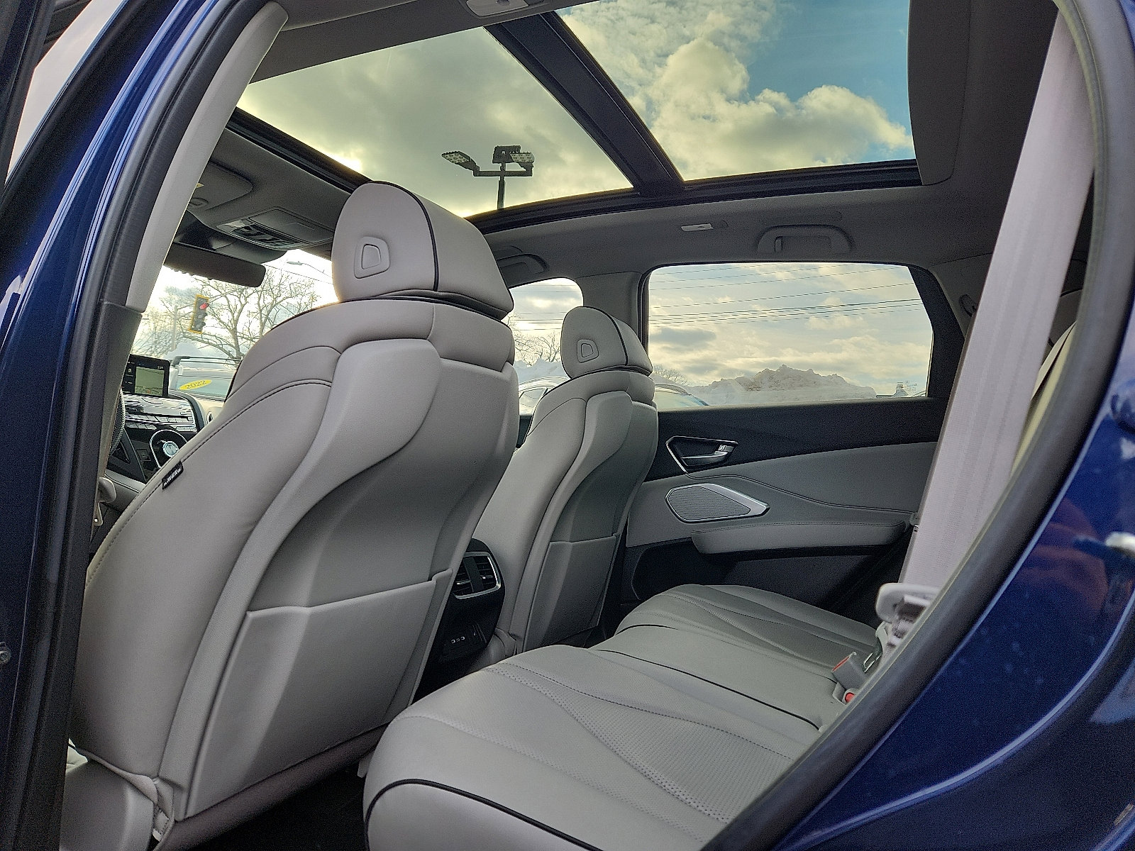 Certified 2024 Acura RDX SH-AWD w/ Advance Package image 10