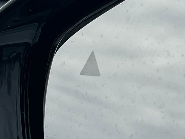 New 2026 Chrysler Pacifica Limited w/ Uconnect Theater Family Group image 43