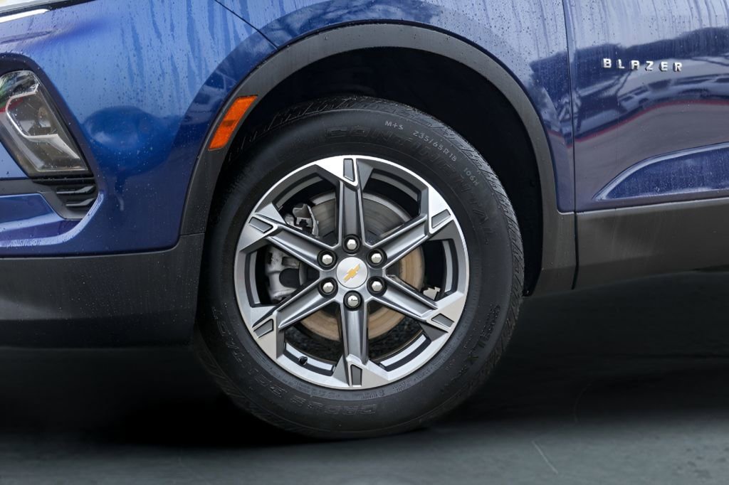 Certified 2023 Chevrolet Blazer LT w/ Driver Confidence Package FWD image 4