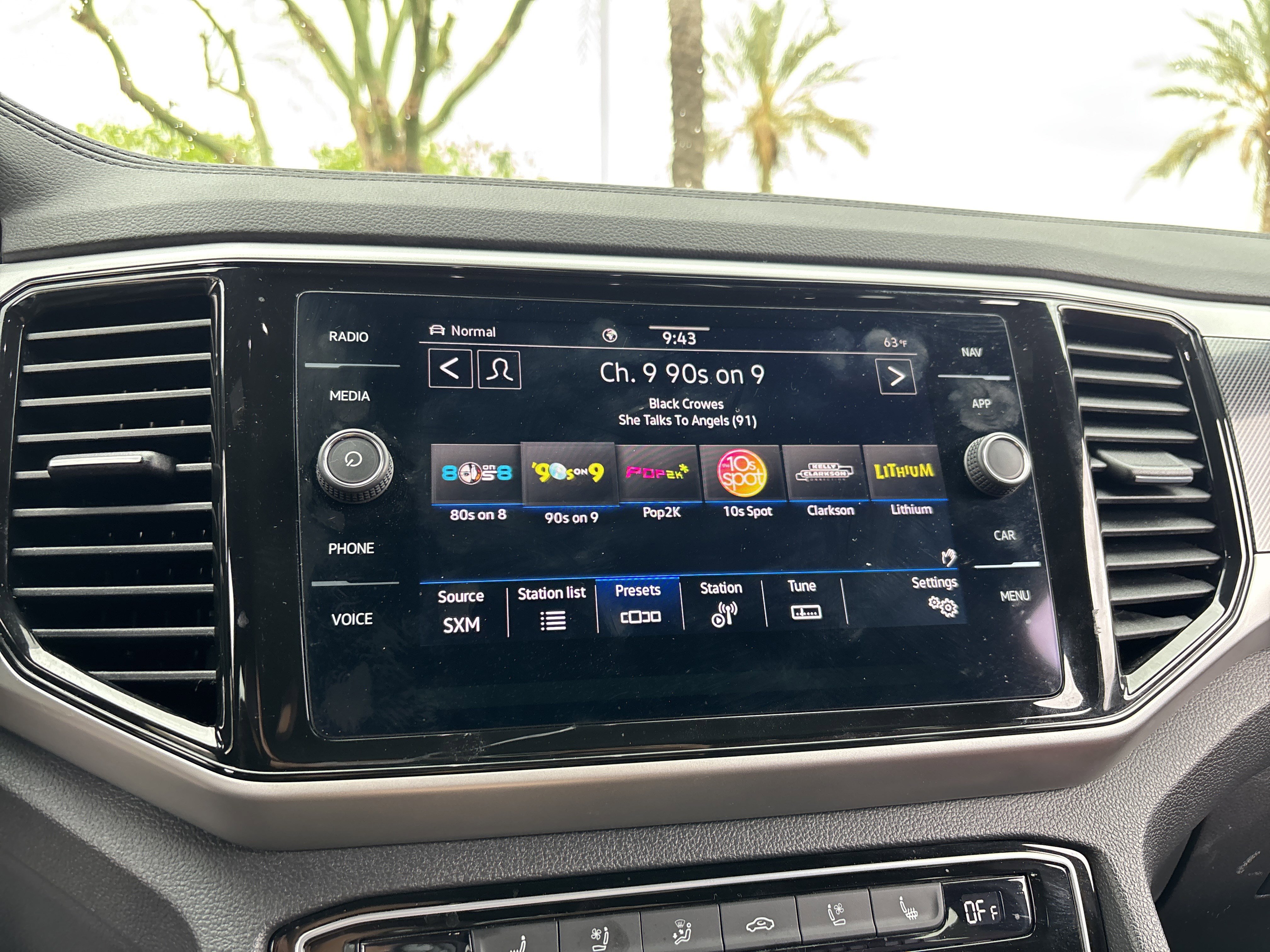 Used 2023 Volkswagen Atlas Cross Sport SEL Premium R-Line image 21