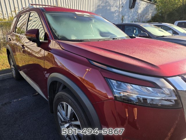 Used 2023 Nissan Pathfinder SL FWD image 8