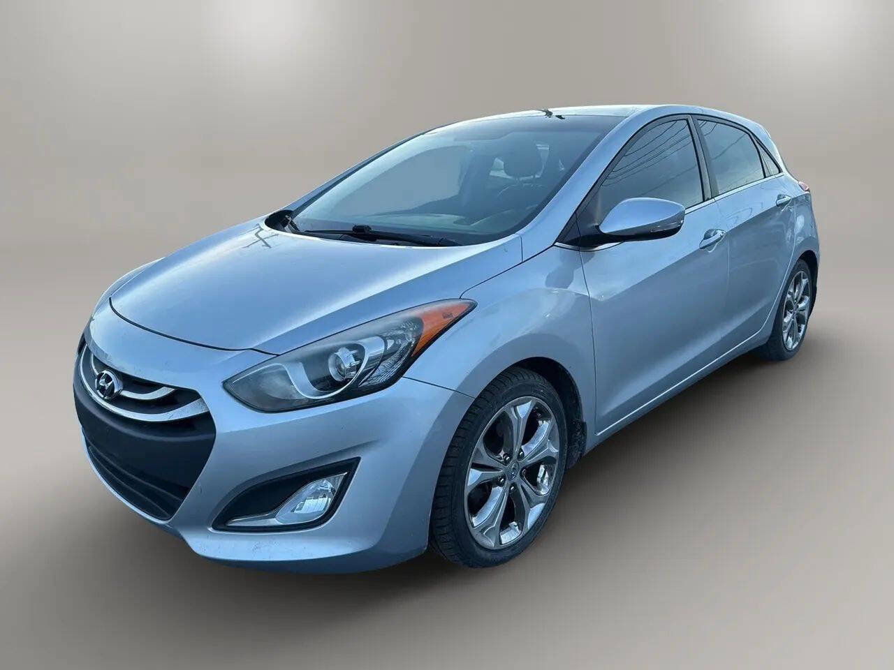 Used 2014 Hyundai Elantra GT w/ Option Group 03 image 3
