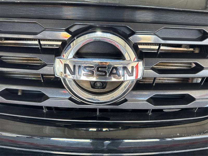 Used 2018 Nissan Pathfinder SL w/ Midnight Edition Package FWD image 22