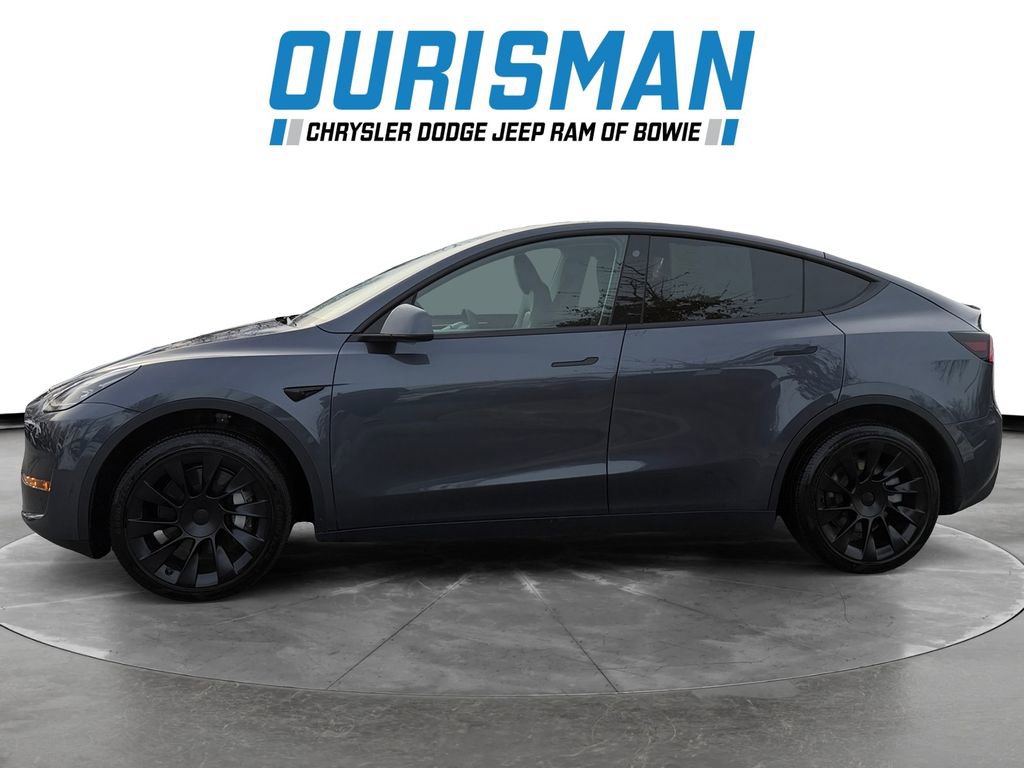 Used 2023 Tesla Model Y Long Range image 3