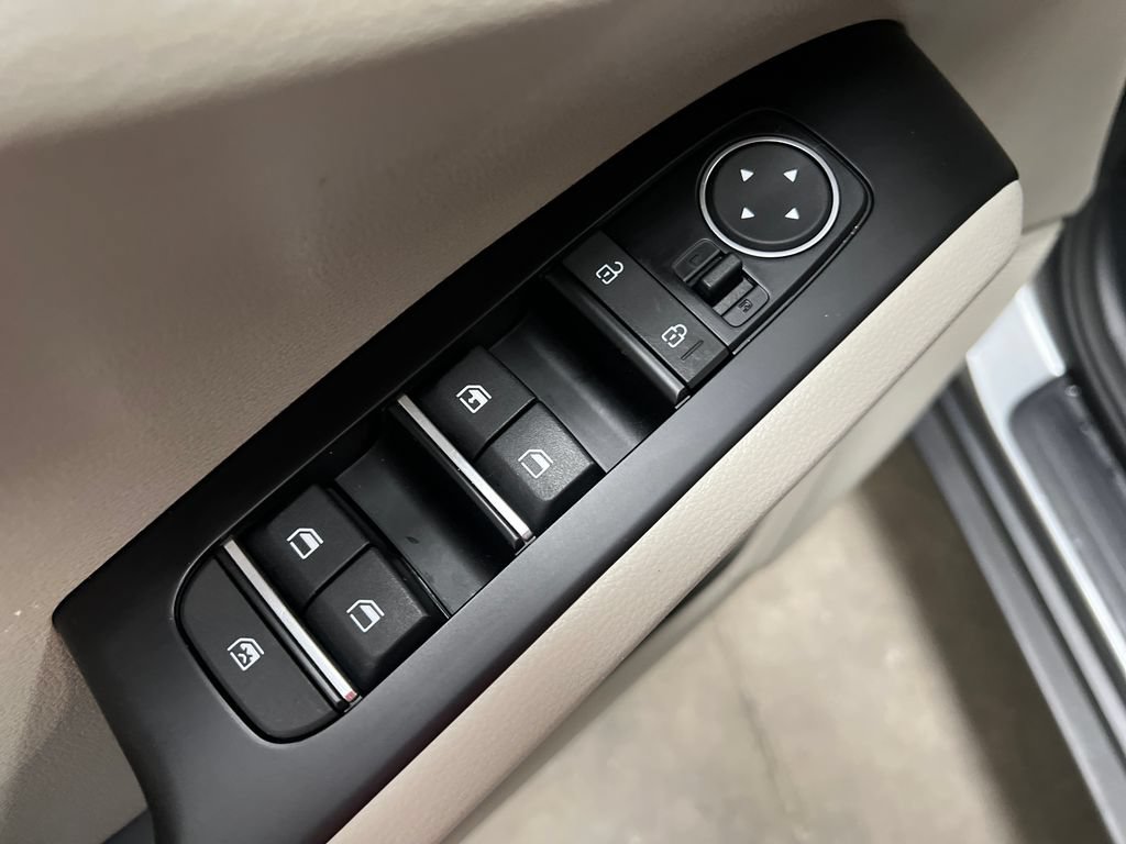 Used 2022 Kia Soul S FWD image 11