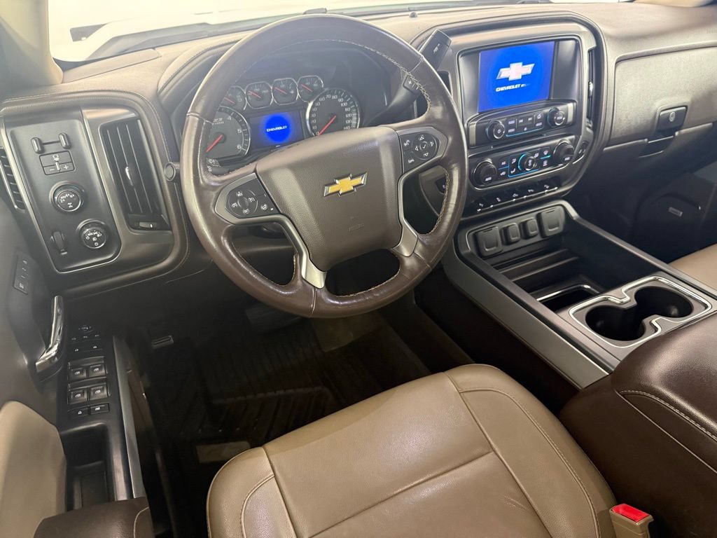 Used 2017 Chevrolet Silverado 1500 LTZ Z71 w/ LTZ Plus Package AWD/4WD image 18