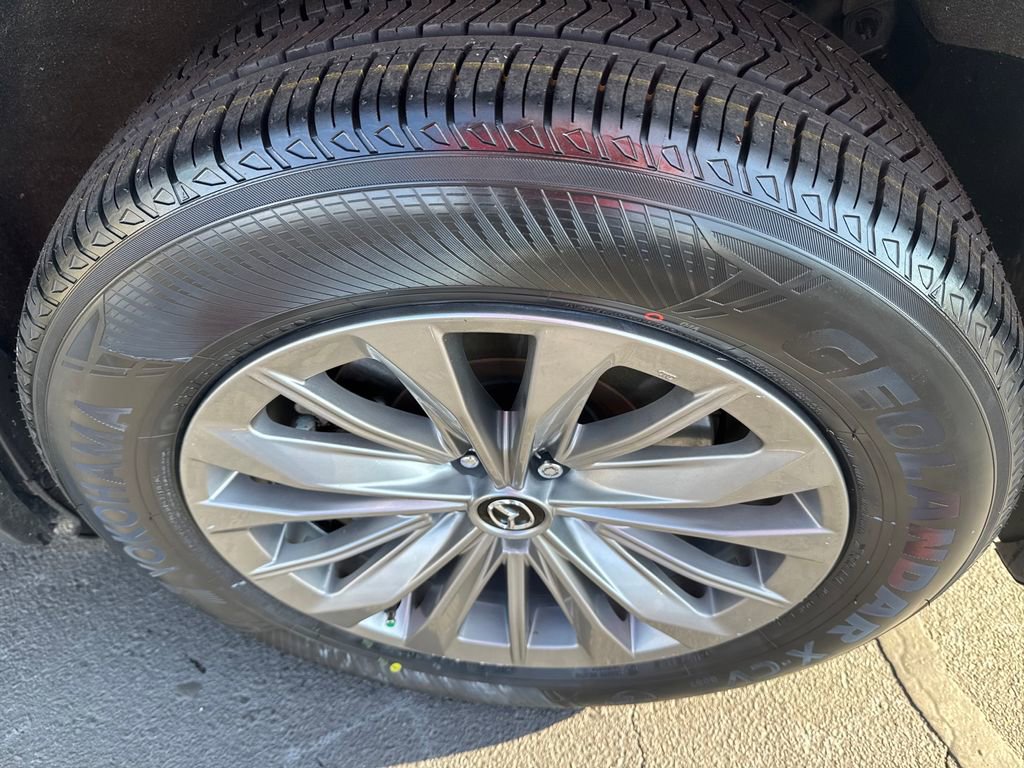 Certified 2024 MAZDA CX-90 3.3 Turbo w/ Preferred Plus image 33