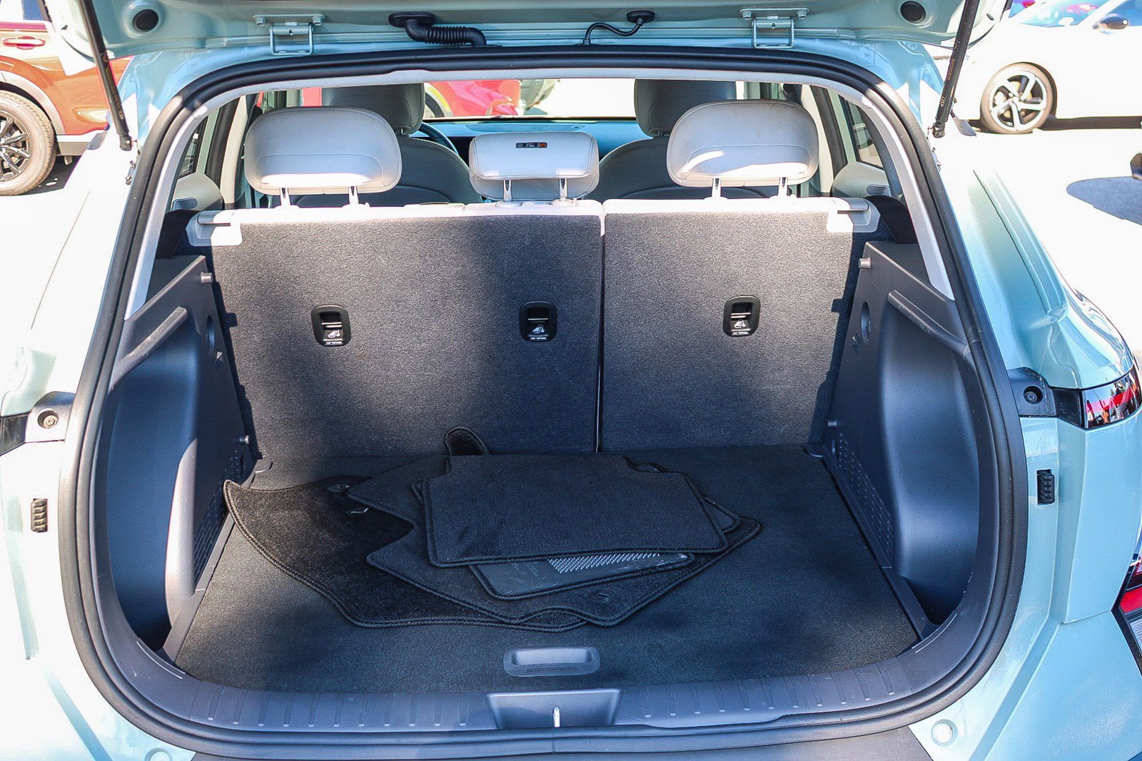 Used 2025 Hyundai Kona SEL image 26