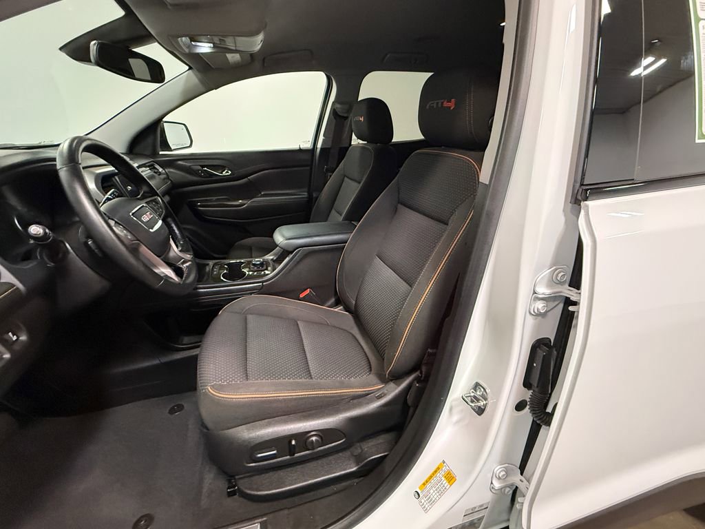 Used 2023 GMC Acadia AT4 image 12