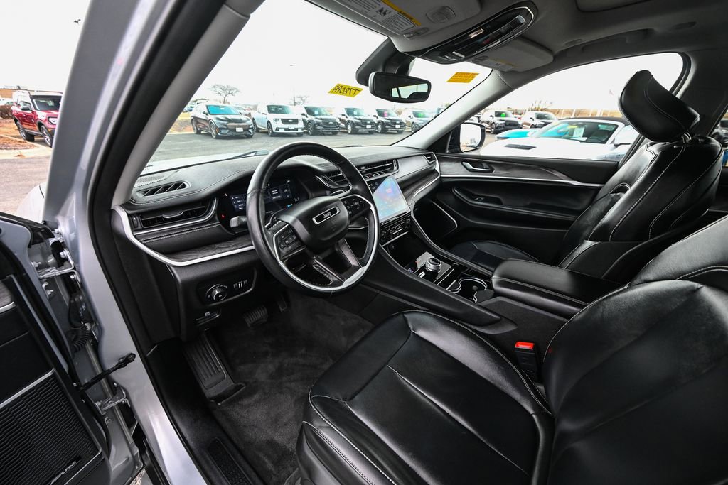 Used 2021 Jeep Grand Cherokee L Limited image 18