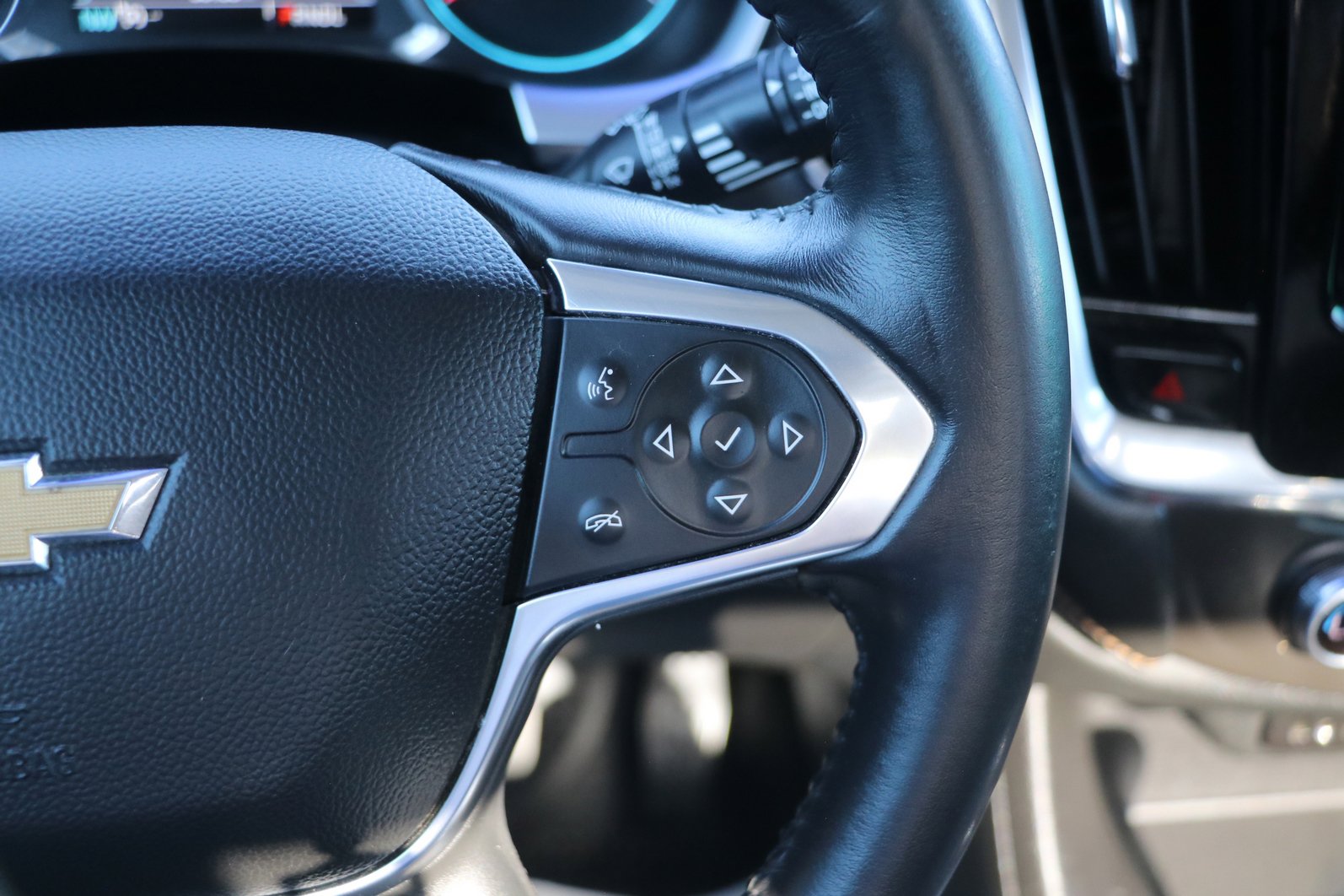 Used 2018 Chevrolet Traverse LT image 18