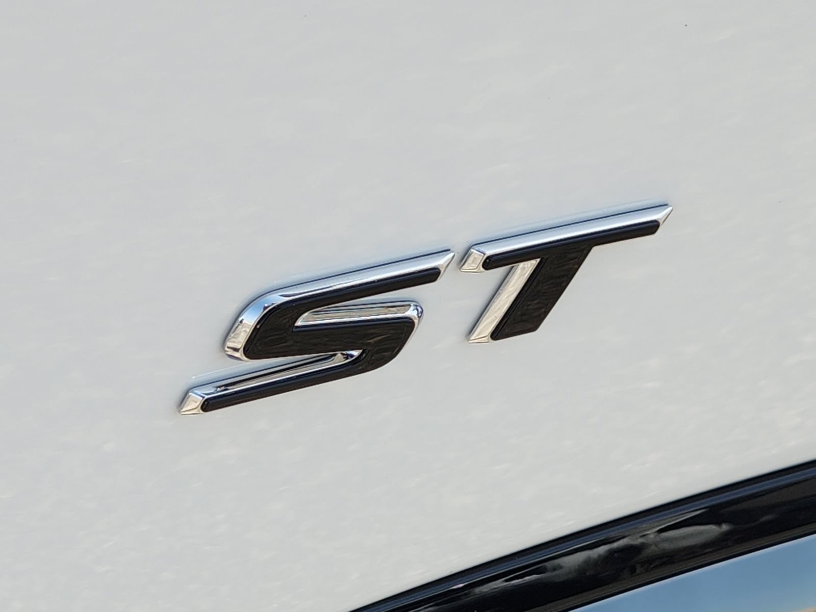 New 2026 Buick Envision Sport Touring AWD/4WD image 13