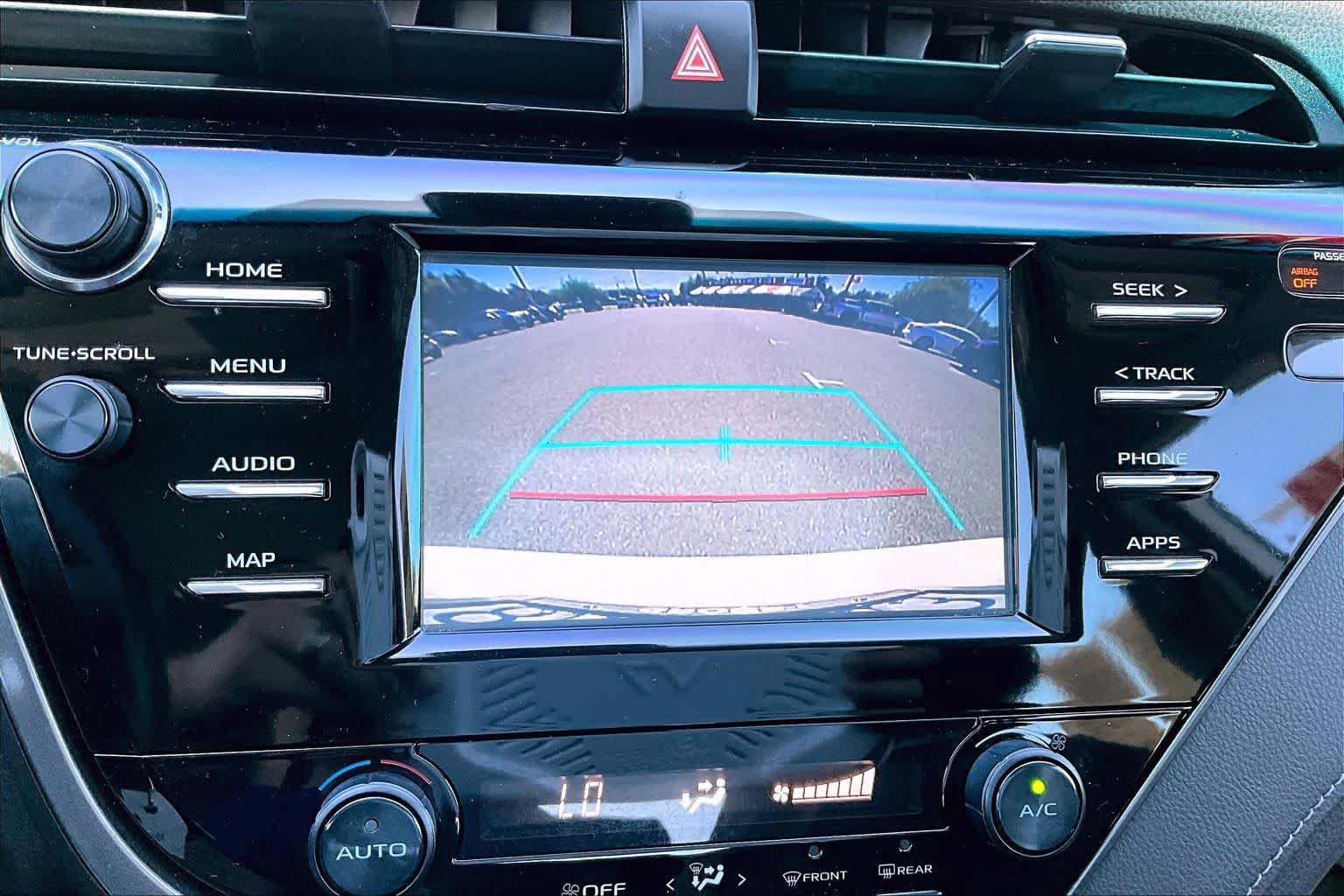 Certified 2019 Toyota Camry SE w/ Carpet Mat Package FWD image 26