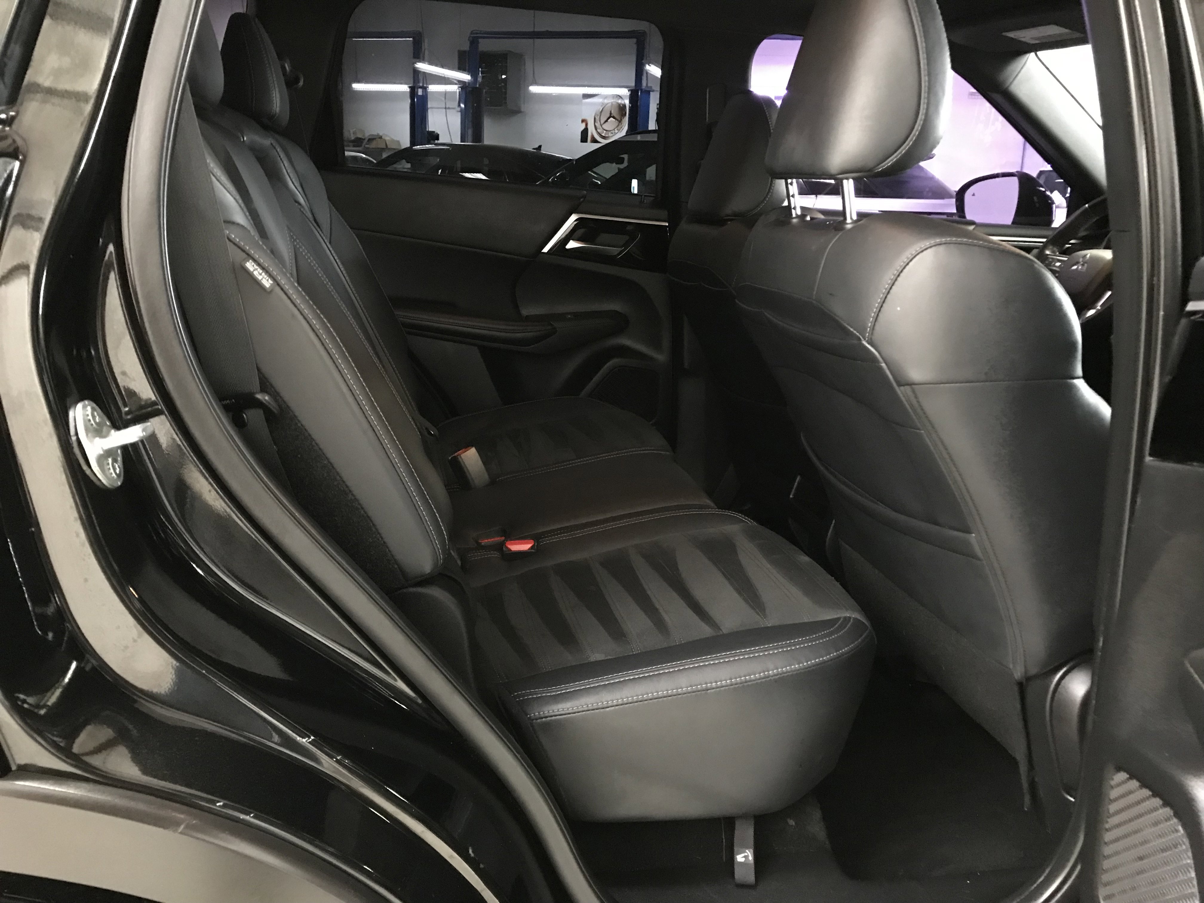 Used 2022 Mitsubishi Outlander SE image 11