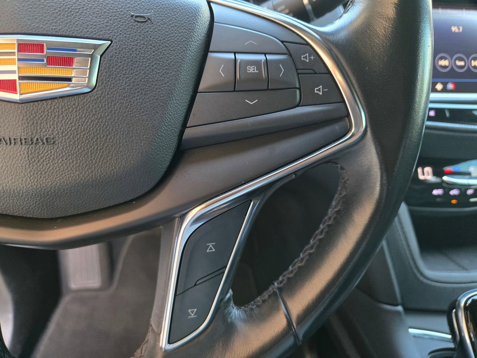 Used 2020 Cadillac XT5 Luxury FWD image 13