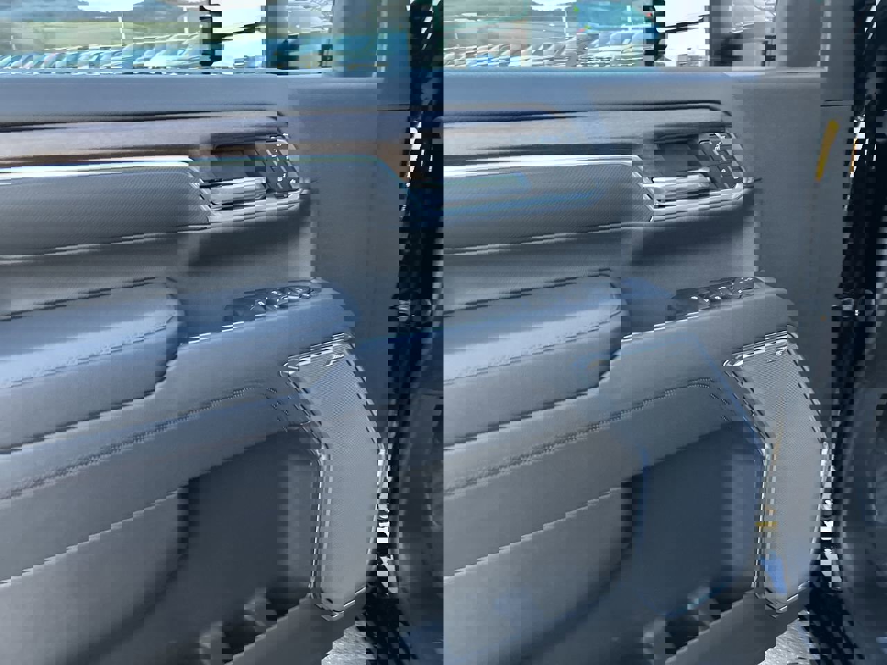 New 2026 Chevrolet Silverado 3500 High Country w/ Technology Package image 20