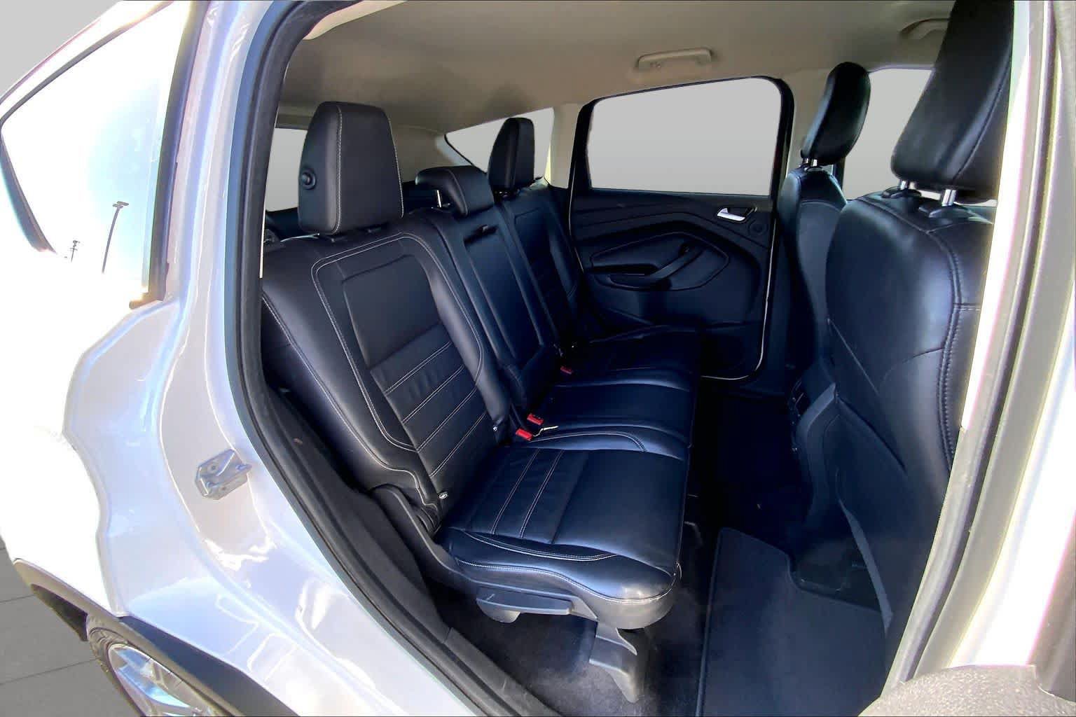 Used 2019 Ford Escape Titanium FWD image 20