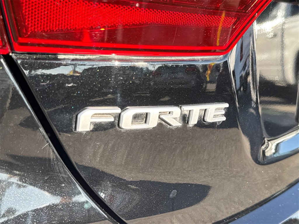 Used 2024 Kia Forte LXS image 10