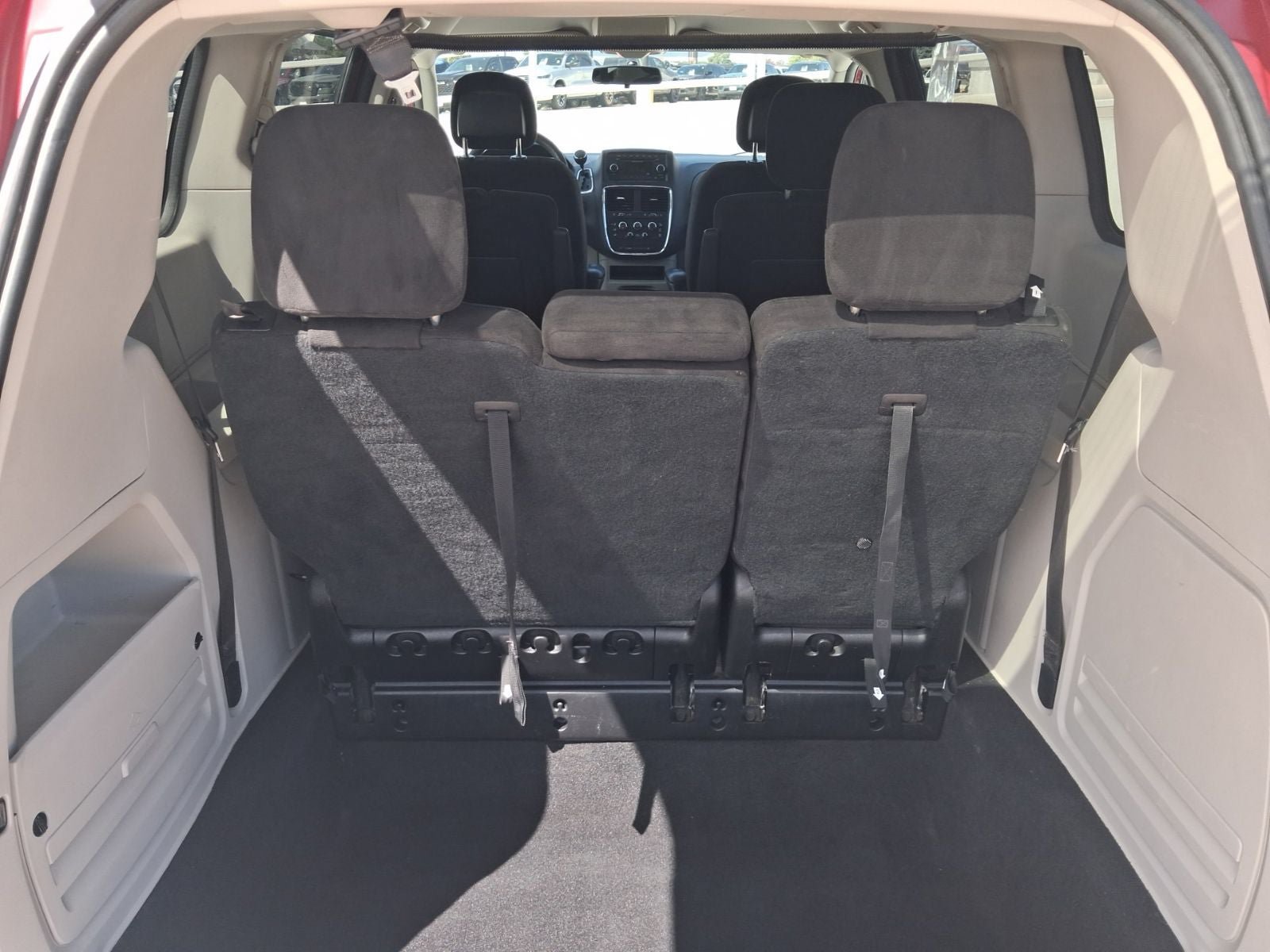 Used 2012 Dodge Grand Caravan SE FWD image 25
