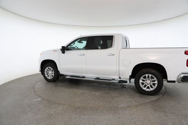 Used 2025 Chevrolet Silverado 1500 LTZ w/ Z71 Off-Road Package image 8