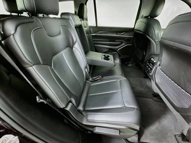 Used 2022 Jeep Grand Cherokee L Limited w/ Luxury Tech Group II AWD/4WD image 35