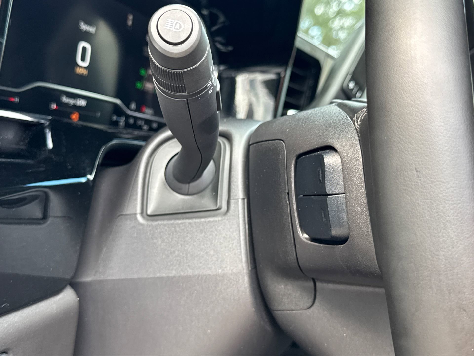 Used 2024 GMC Sierra 1500 Elevation image 34