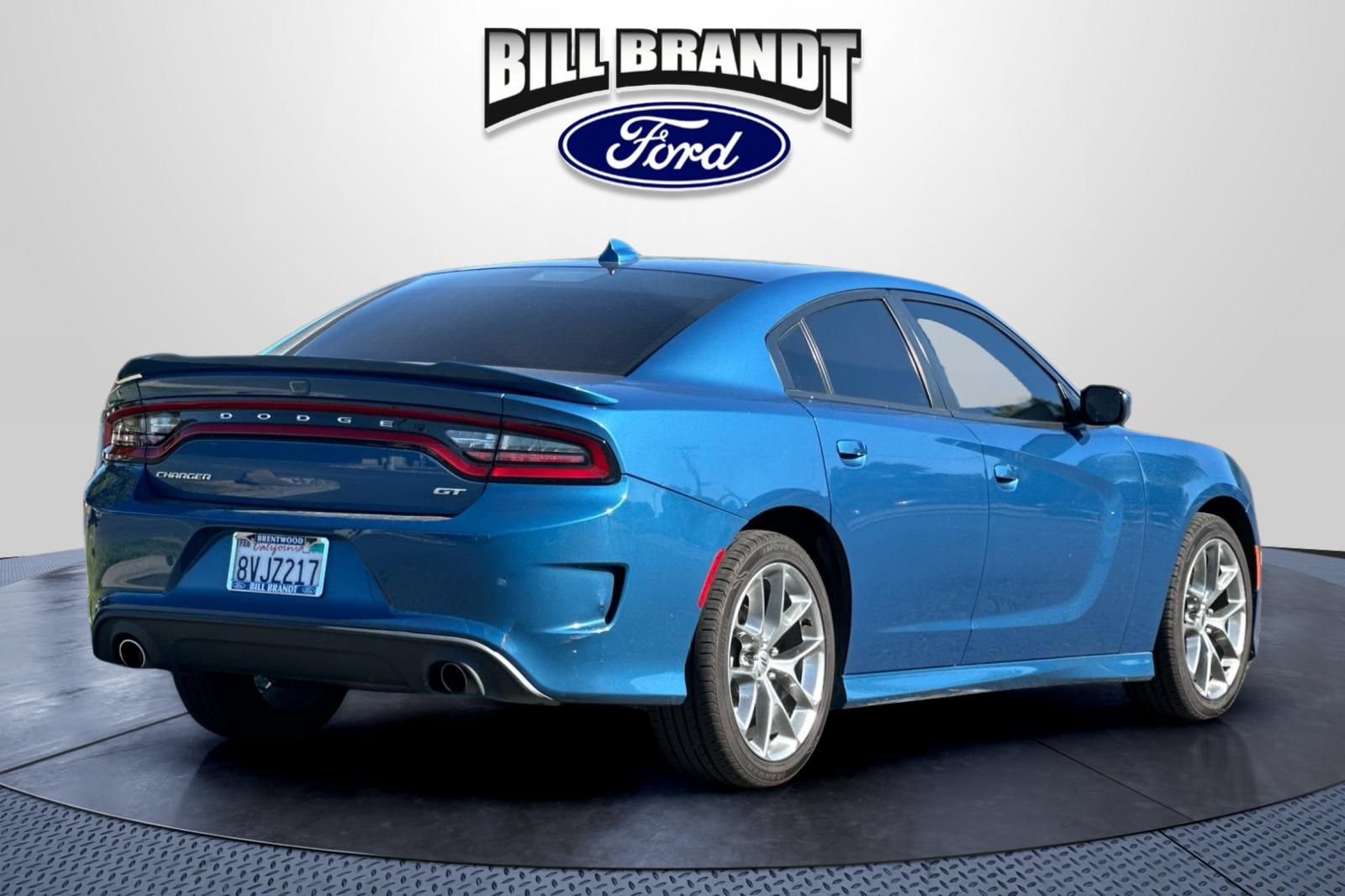 Used 2020 Dodge Charger GT RWD image 3