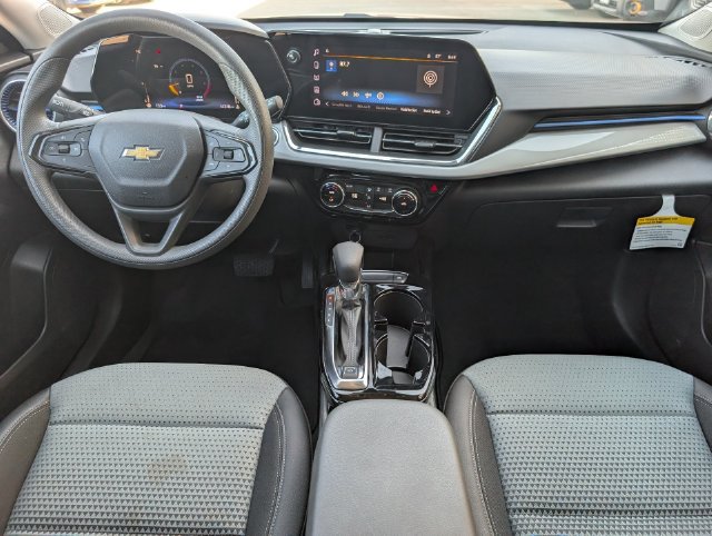 Used 2026 Chevrolet Trax LT FWD image 24