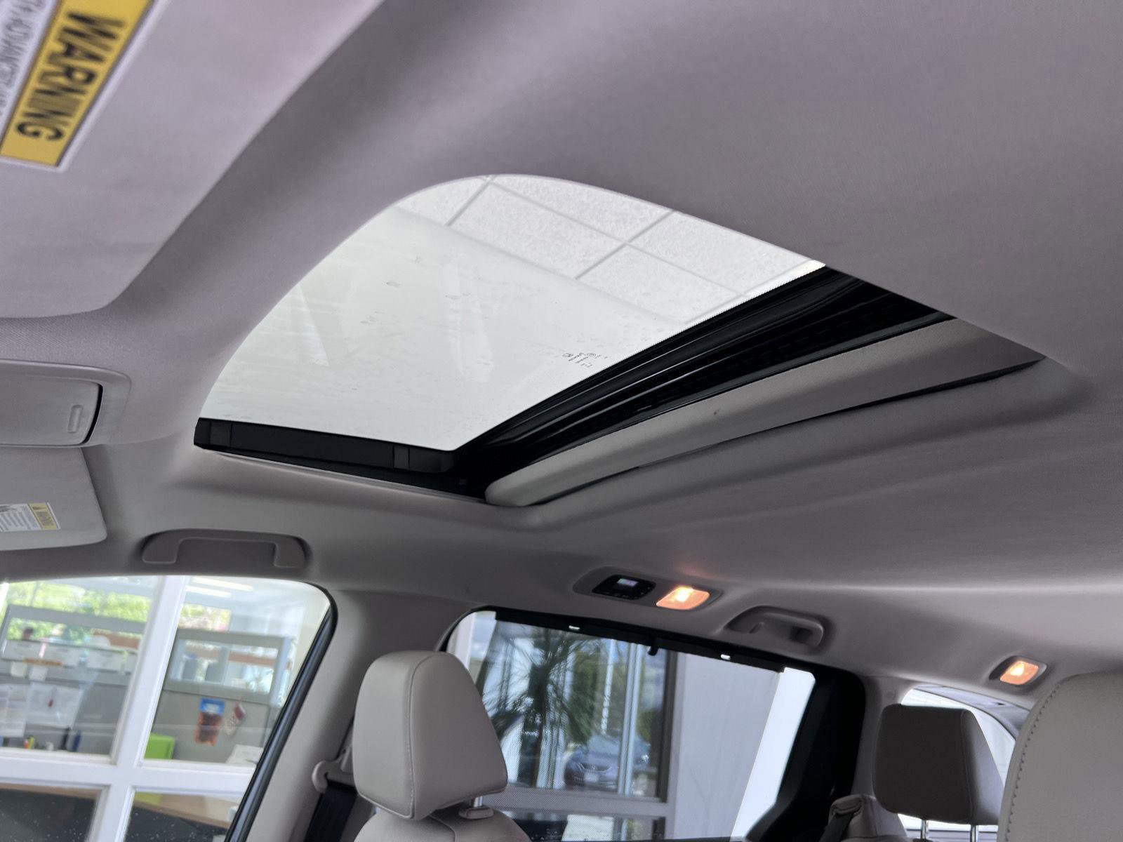 Used 2025 Honda Odyssey EX-L image 10