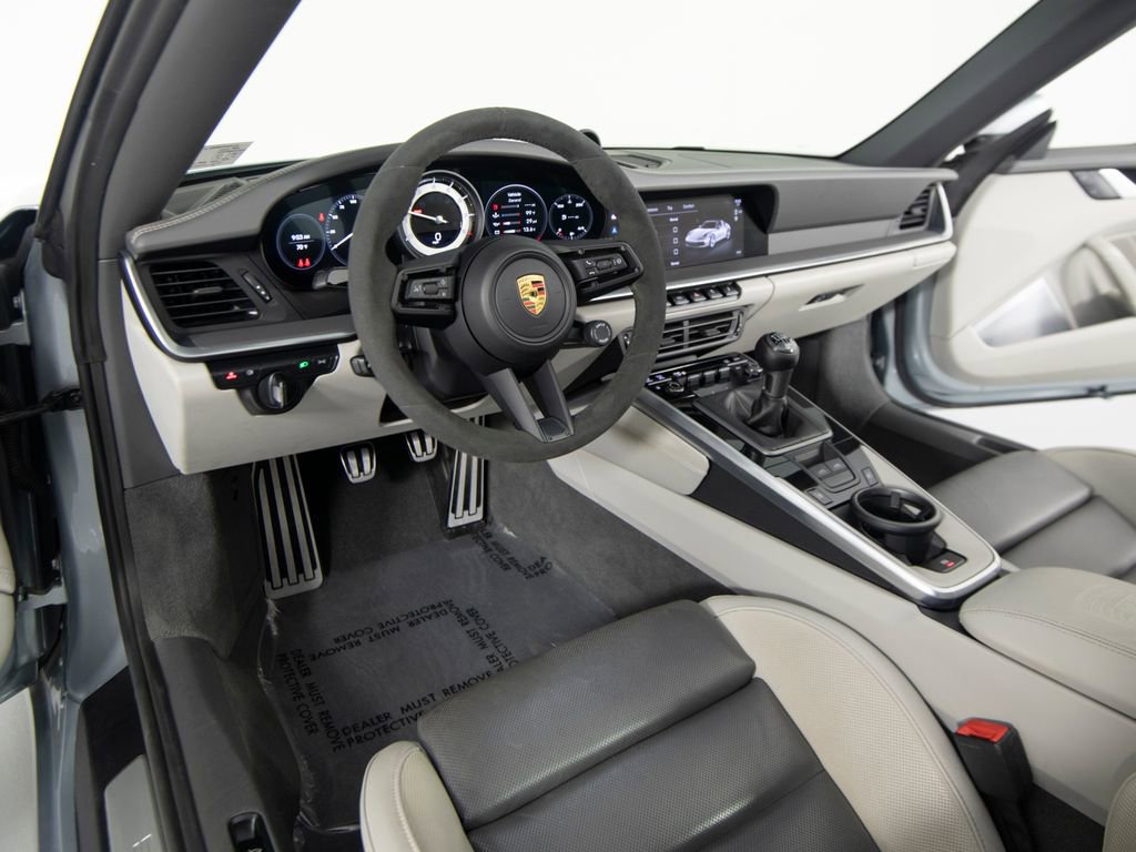 Certified 2022 Porsche 911 Targa 4S AWD/4WD image 15
