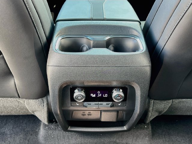 New 2027 GMC Acadia AT4 w/ Luxury Package AWD/4WD image 18