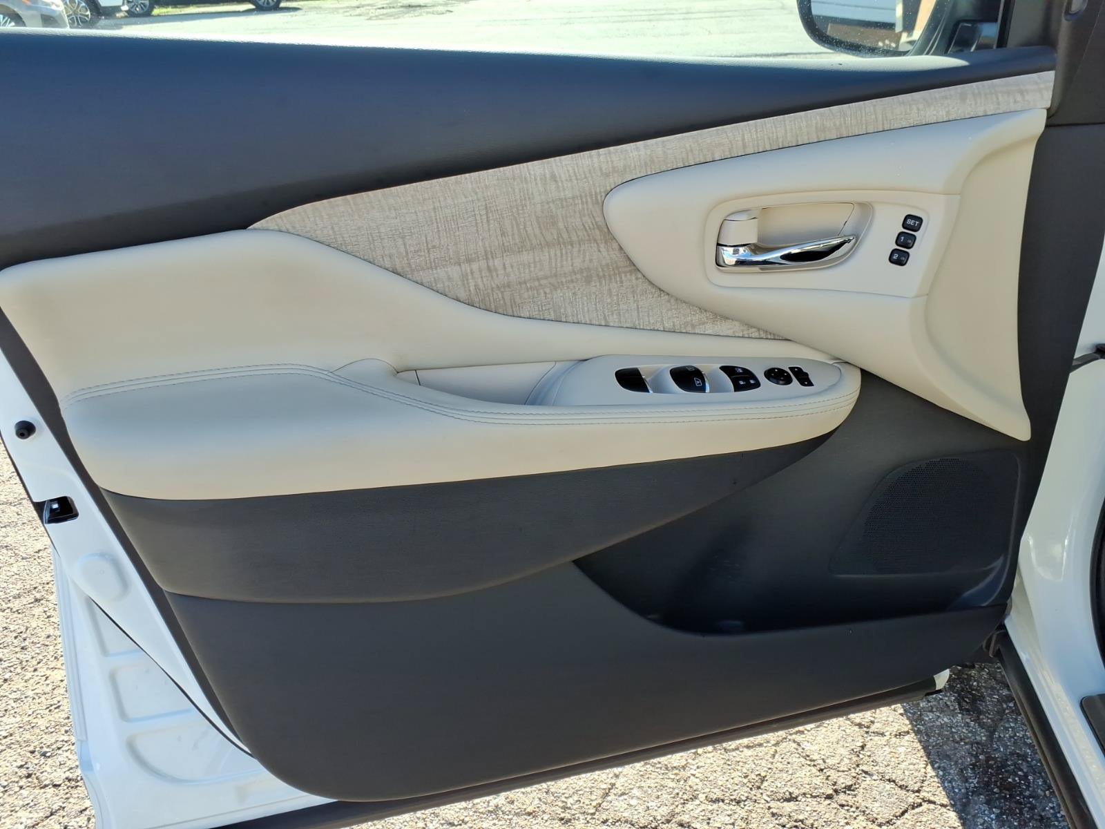 Used 2023 Nissan Murano SL w/ SL Moonroof Package AWD/4WD image 13