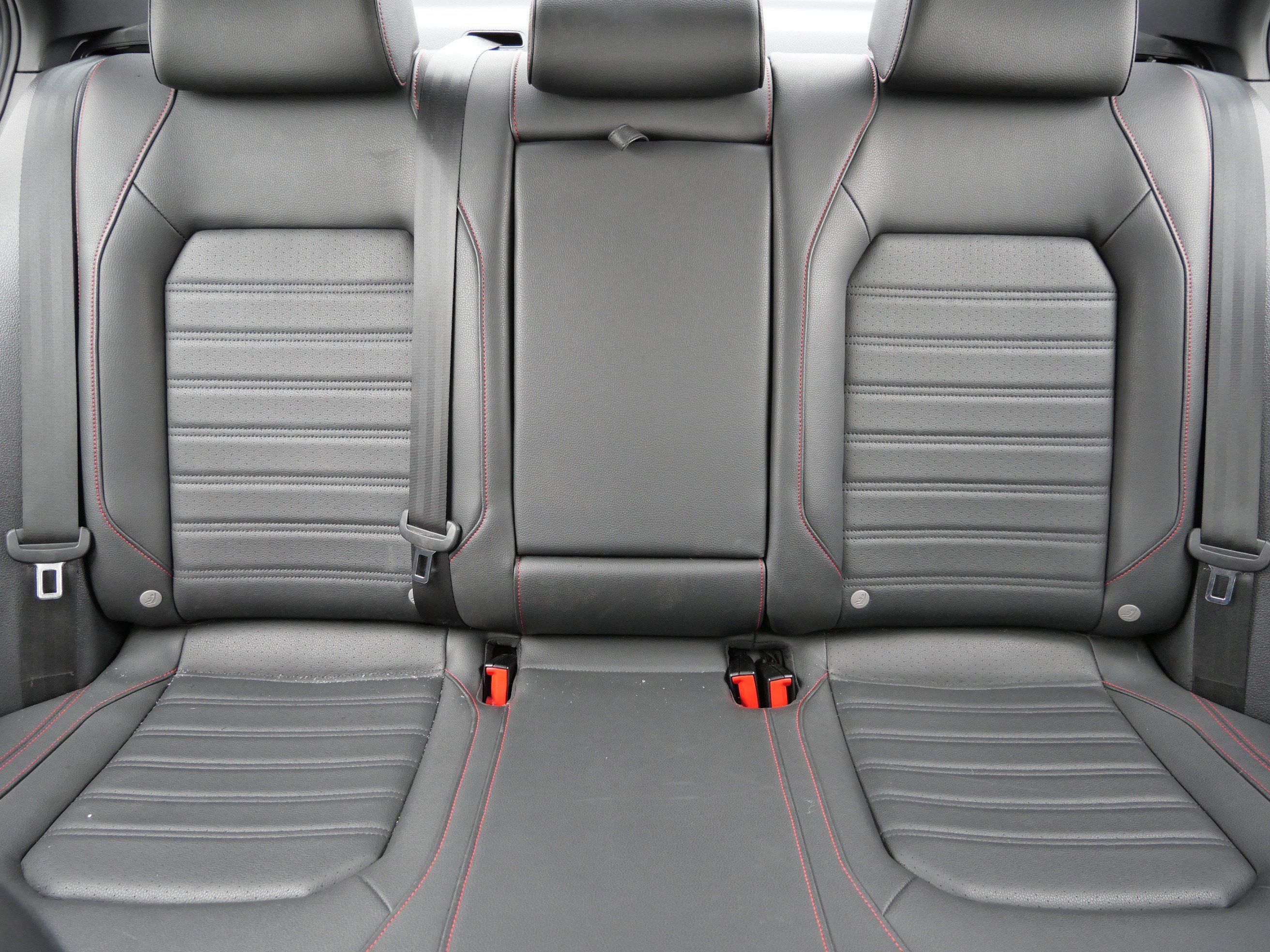 Used 2018 Volkswagen Jetta GLI image 13