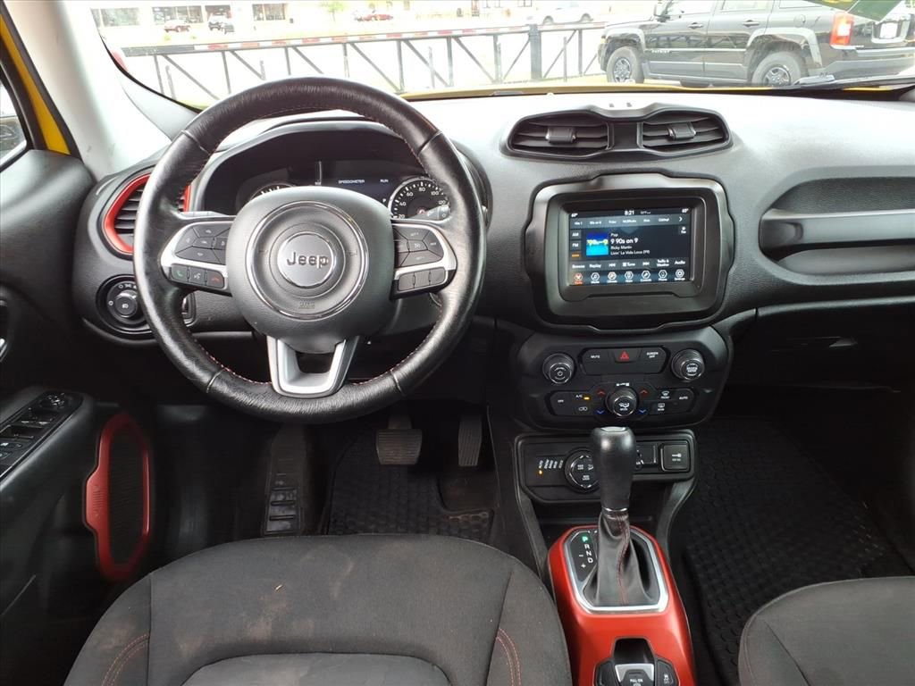 Certified 2018 Jeep Renegade Trailhawk w/ Cold Weather Group II AWD/4WD image 12