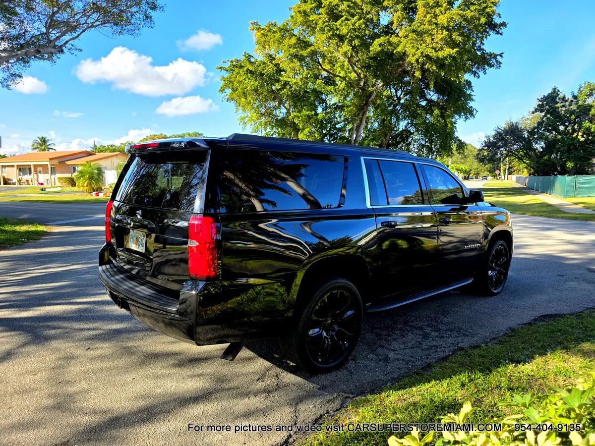 Used 2018 Chevrolet Suburban LT RWD image 12