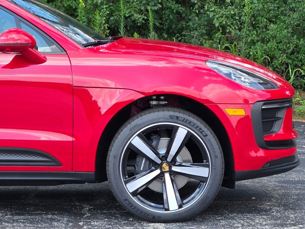 New 2026 Porsche Macan image 13