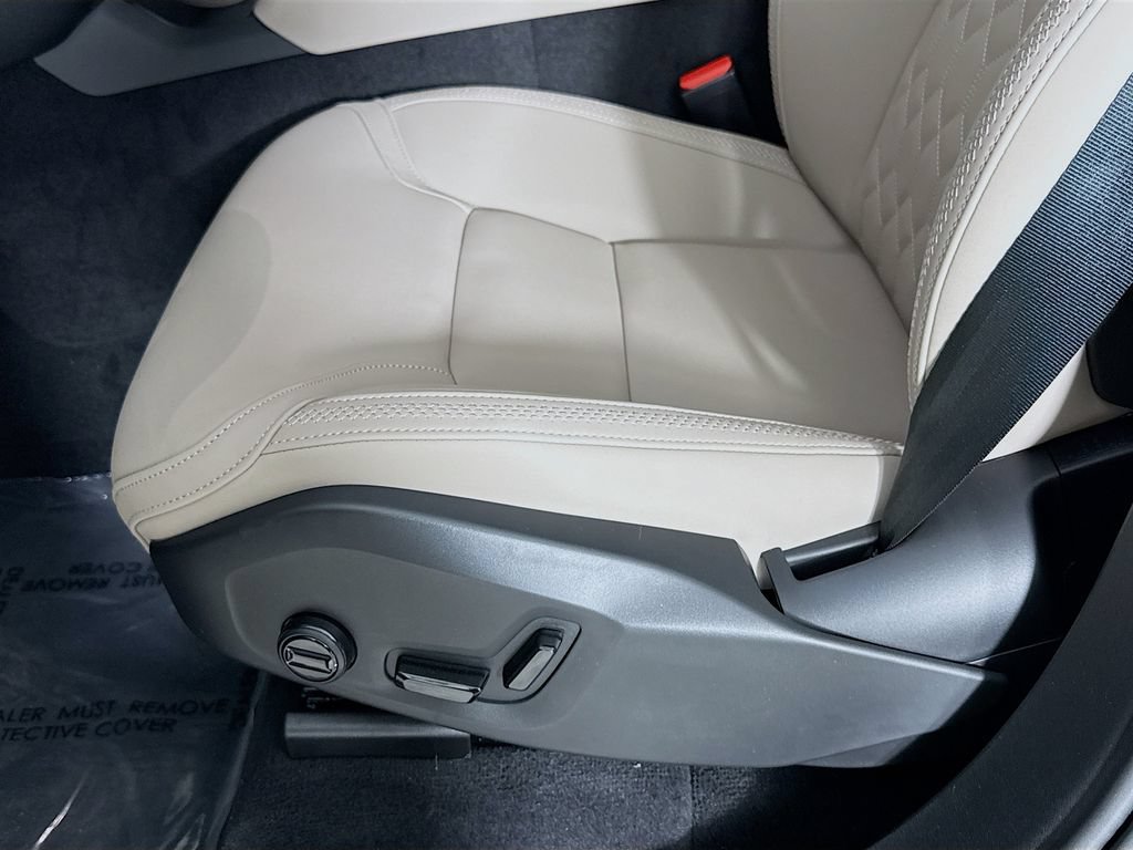 New 2026 Volvo XC90 B6 Plus w/ Protection Package Premier AWD/4WD image 20
