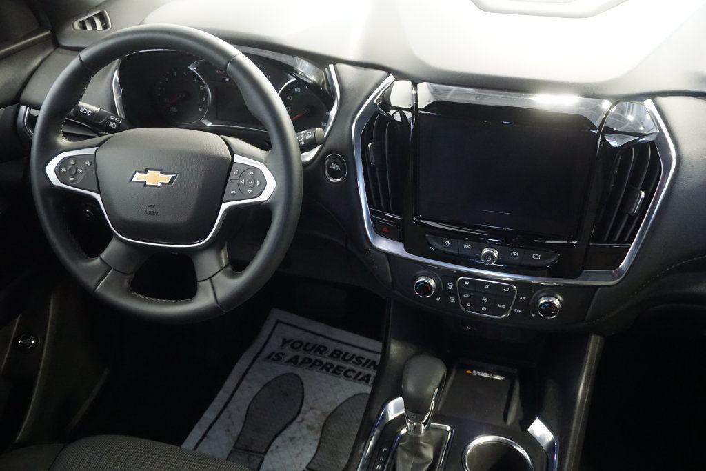 Used 2023 Chevrolet Traverse LT AWD/4WD image 30