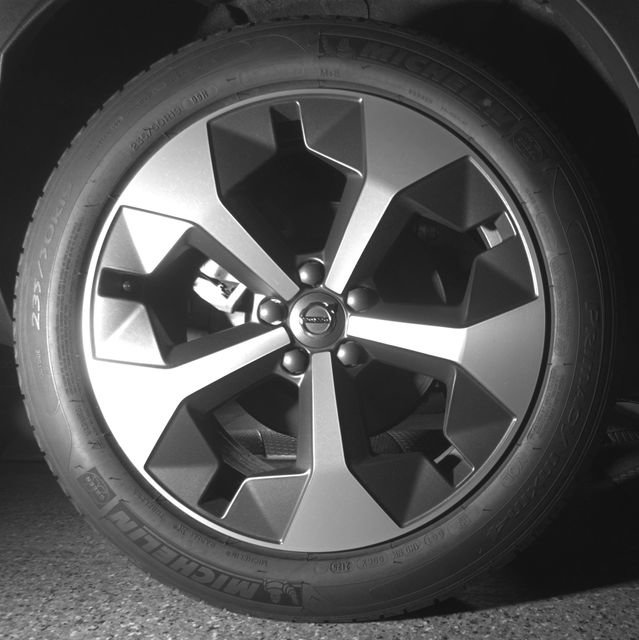 New 2026 Volvo XC40 B5 Plus w/ Protection Package Premier image 46