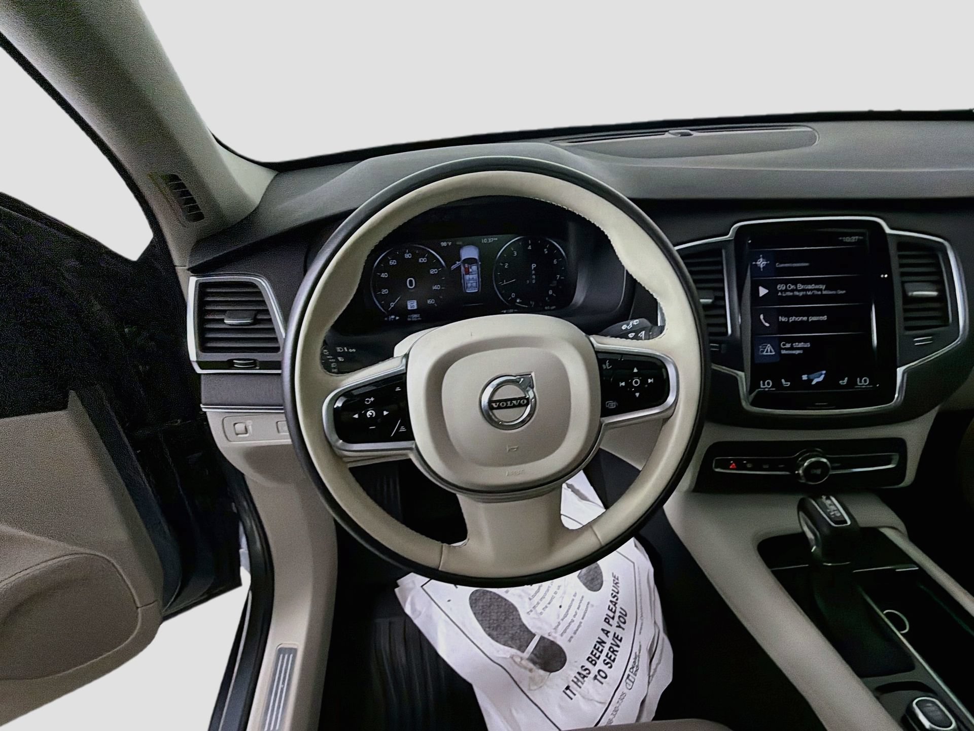 Used 2020 Volvo XC90 T5 Momentum w/ Protection Package Premier AWD/4WD image 10