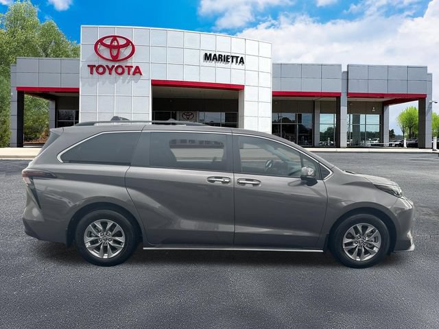 Certified 2024 Toyota Sienna XLE w/ XLE Plus Package FWD image 7