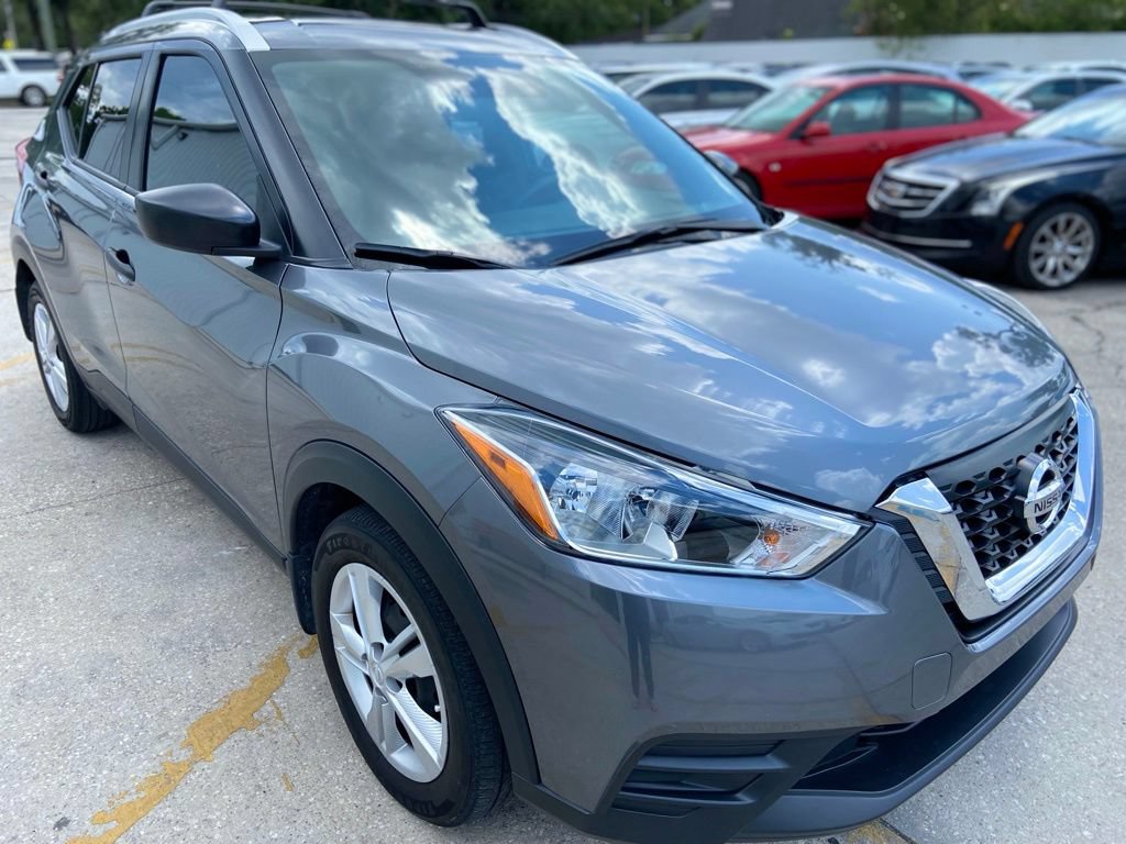 Used 2019 Nissan Kicks S w/ Exterior Package FWD image 7