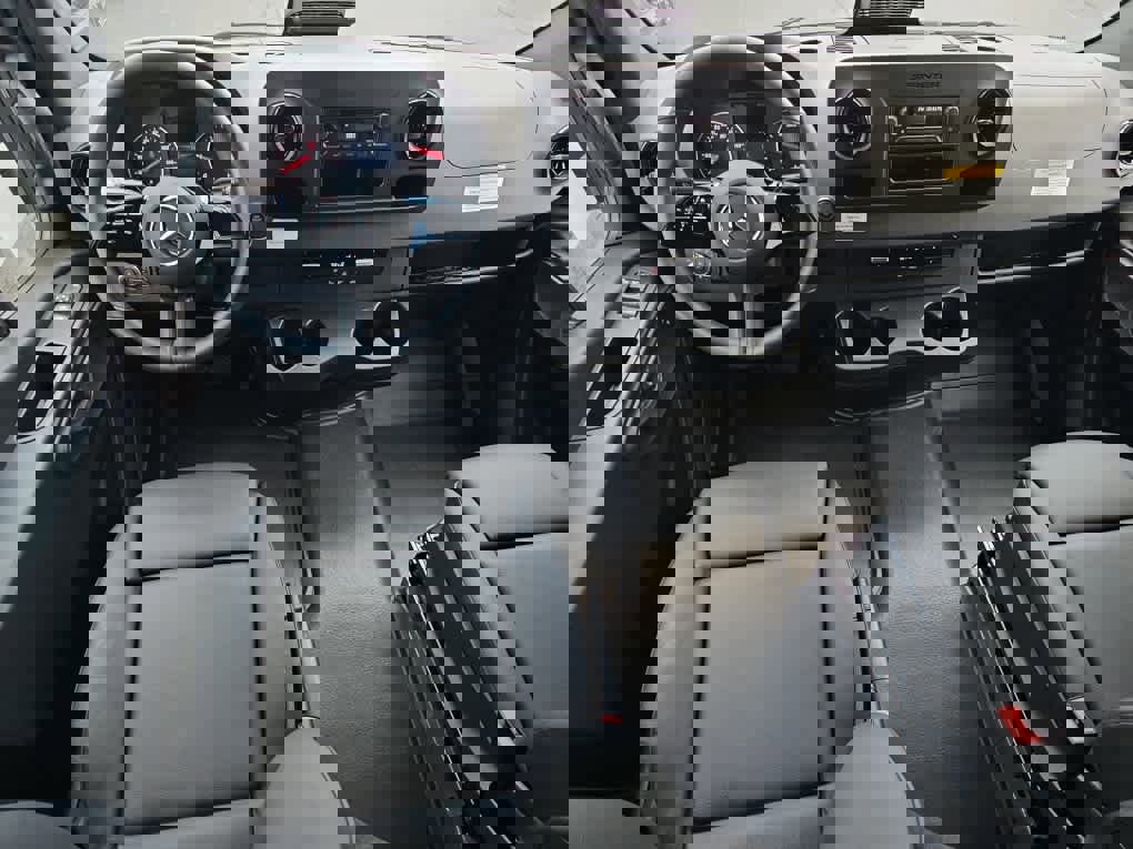 New 2025 Mercedes-Benz Sprinter 2500 image 12