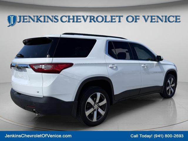 Used 2021 Chevrolet Traverse LT w/ LT Premium Package FWD image 5