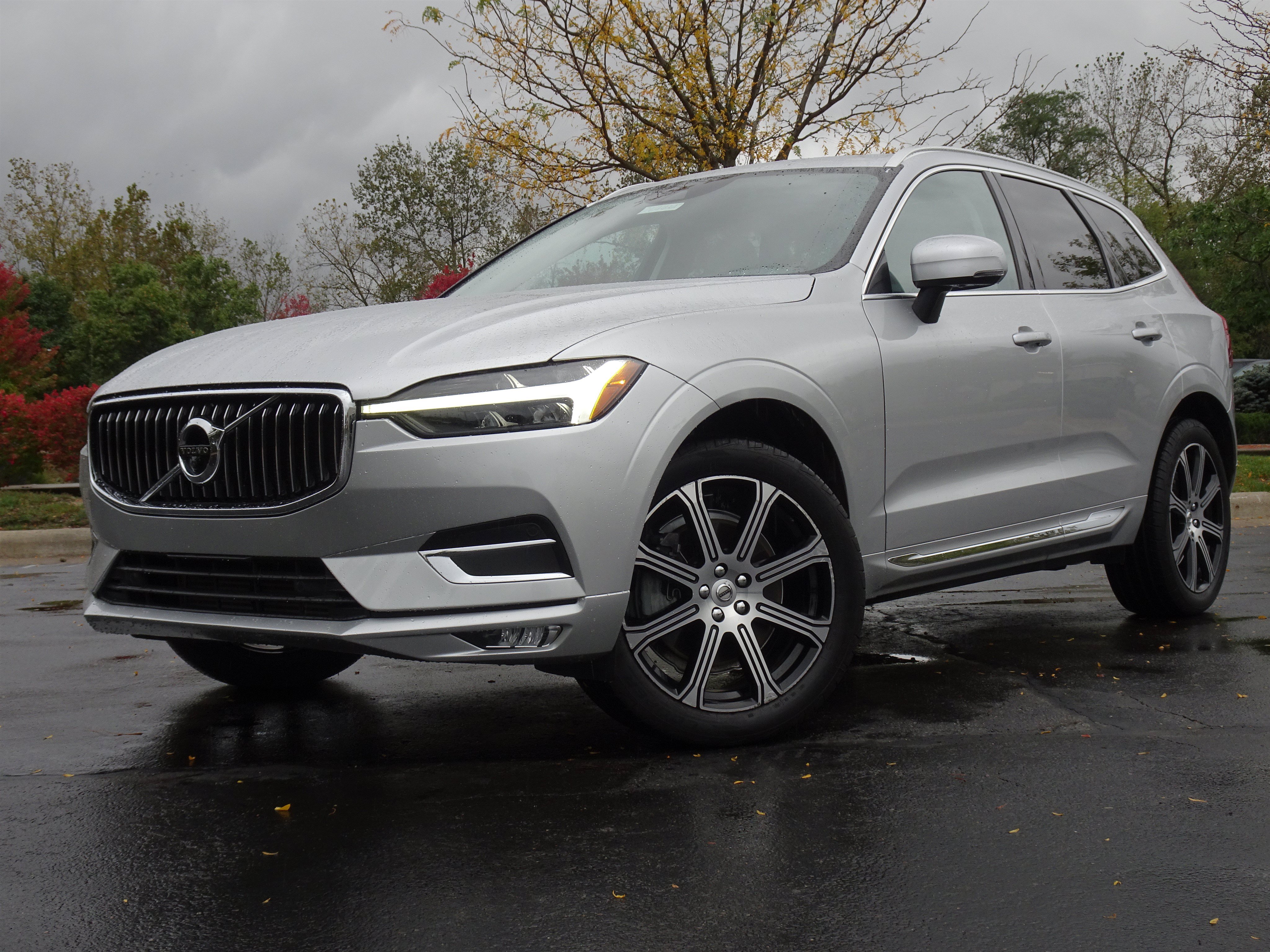 Used 2021 Volvo XC60 T6 Inscription AWD/4WD image 1