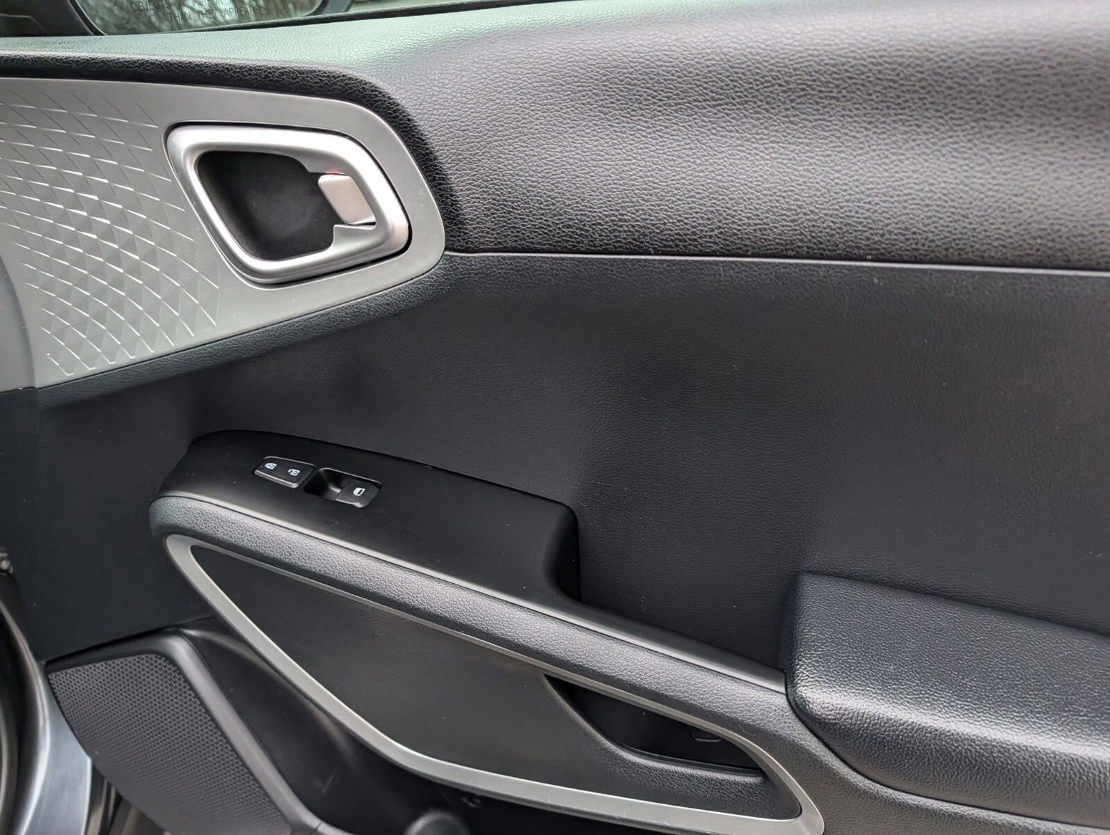 Used 2021 Kia Soul X-Line FWD image 24