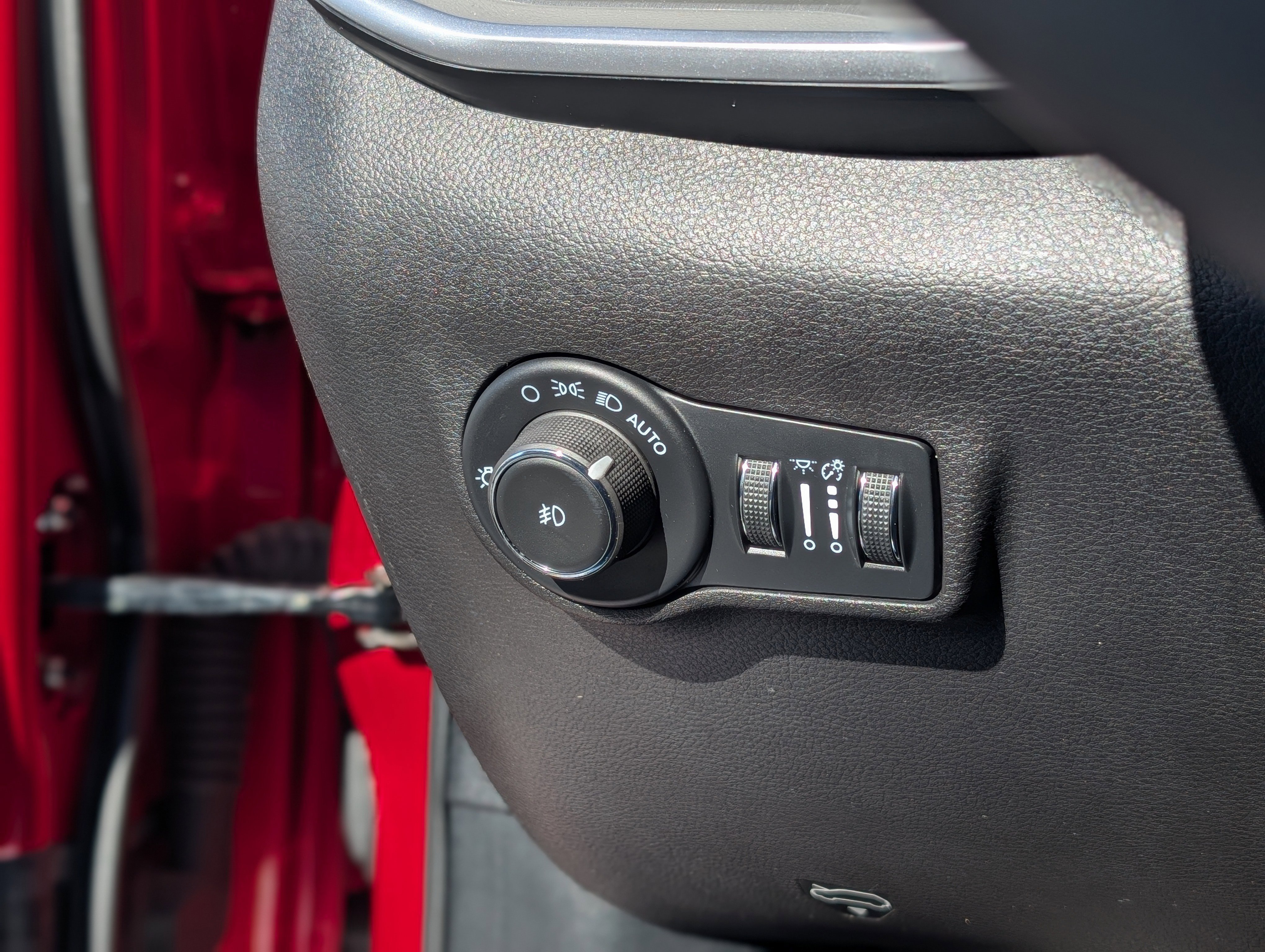 Used 2024 Jeep Compass Limited image 27