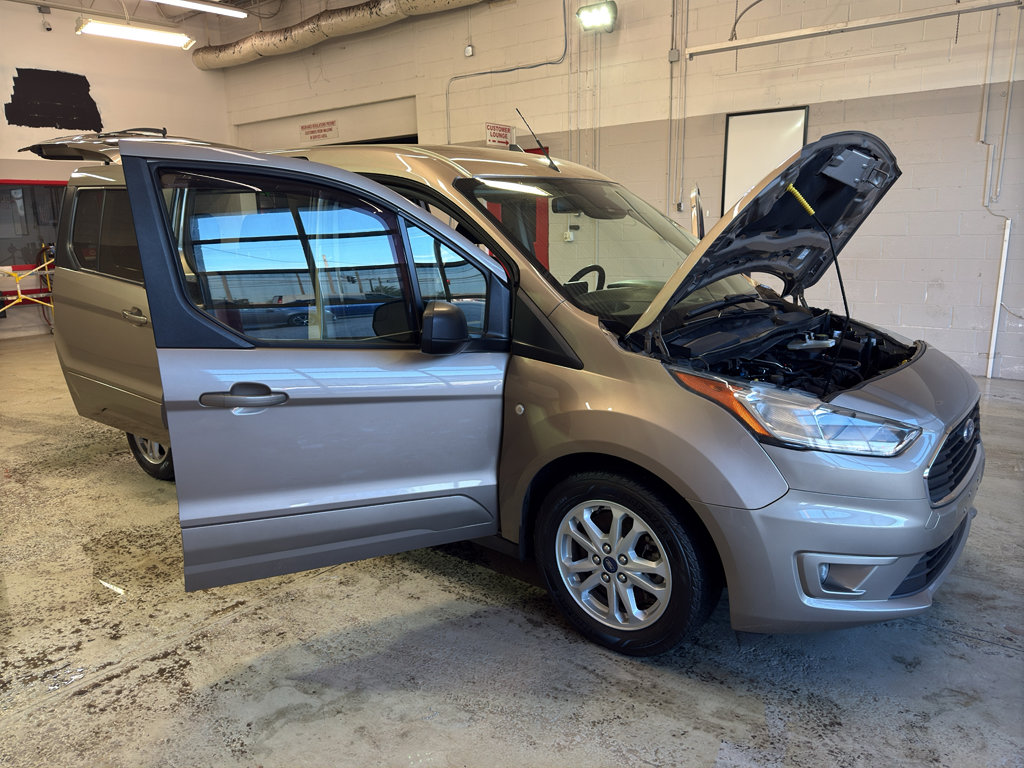 Used 2019 Ford Transit Connect XLT image 7