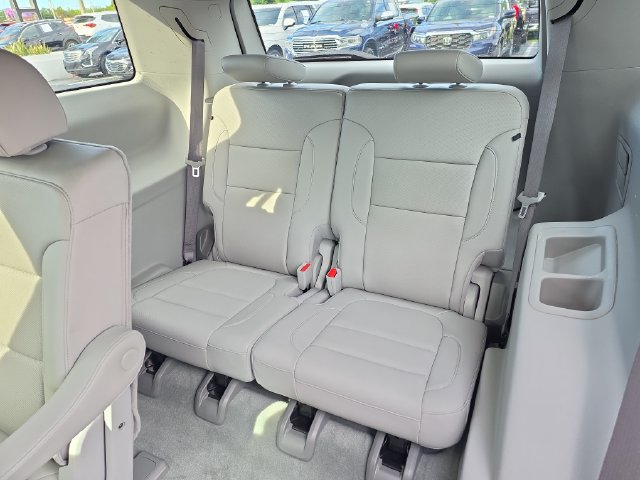 Certified 2023 GMC Acadia SLT FWD image 10