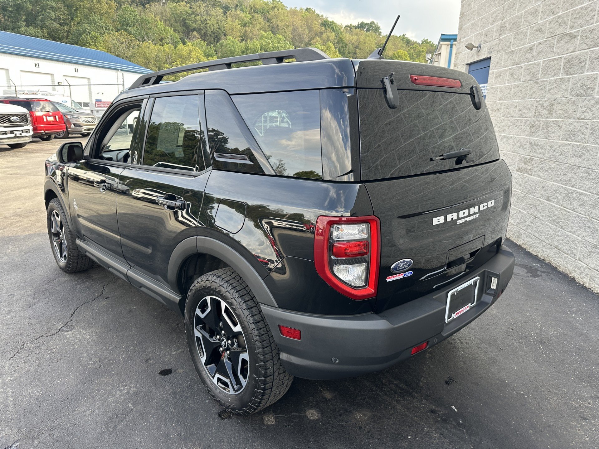 Certified 2022 Ford Bronco Sport Outer Banks AWD/4WD image 5